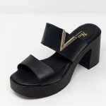 Mules Evelyn Γυναικεία χειροποίητα δερμάτινα mules Evelyn σε μαύρο με χρυσό διακοσμητικό και τακούνι 10 εκ.